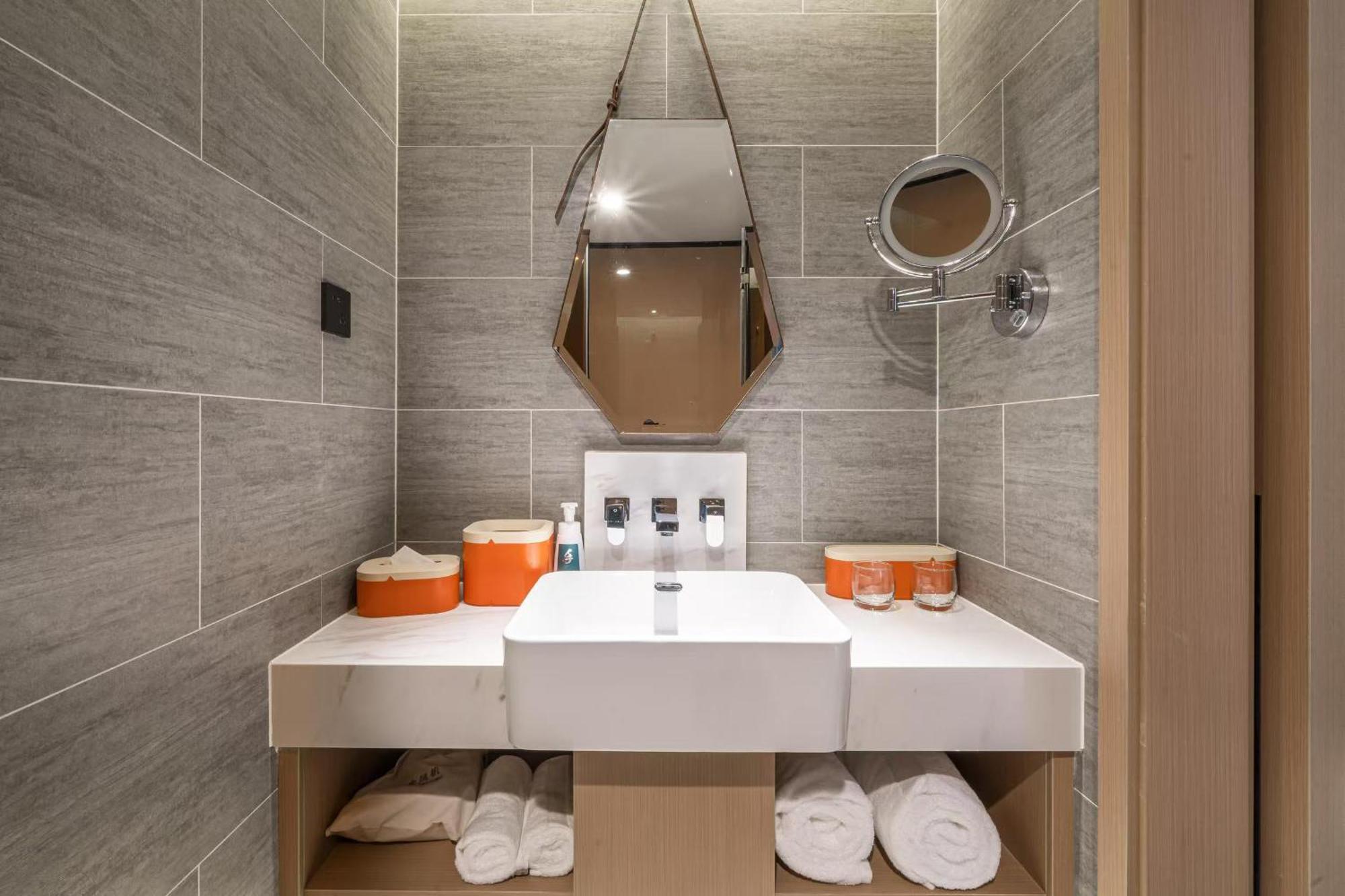 Atour Hotel Luzhou Bubugao New World Exteriér fotografie